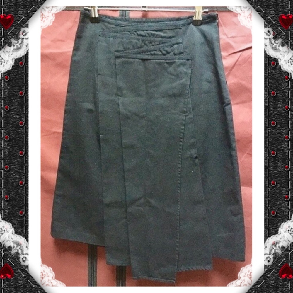 Stella Forest@Irregular Black Pleated Cotton Skirt